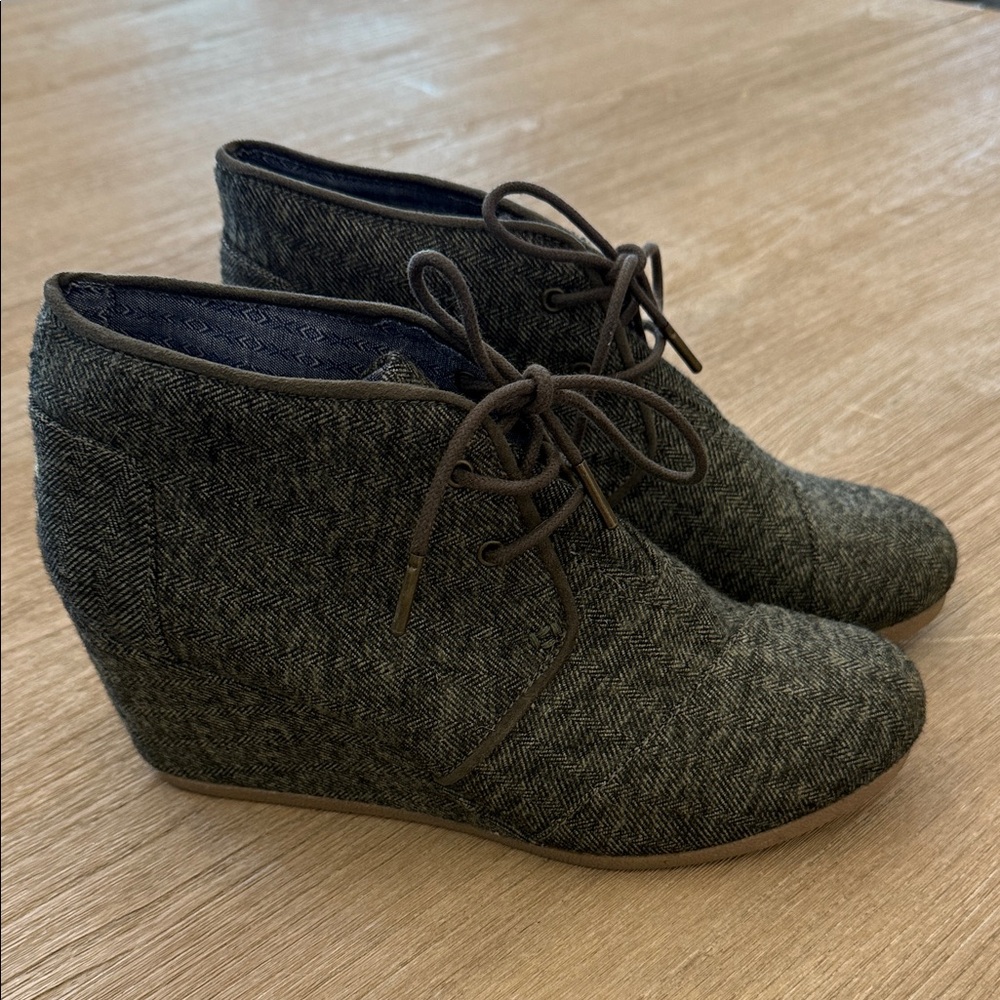 Tom’s Women's Desert Herringbone Green Wedge Heels Boots